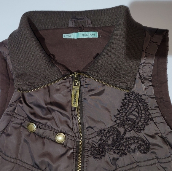 Maurices 2000s Y2K Brown Quilted Puffer Fall Vest Embroidered Paisley Detail - Picture 6 of 9